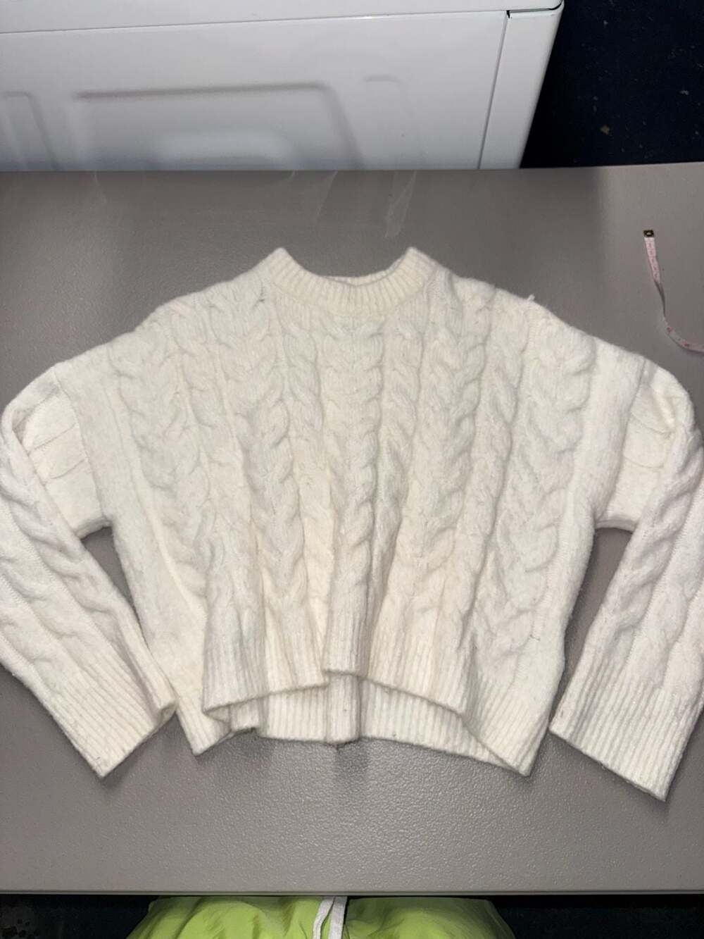 Abercrombie & Fitch Women's White Cable Knit Crewneck Sweater Size S